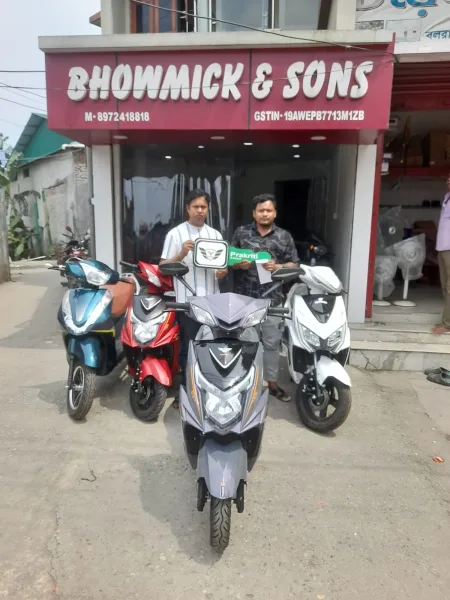 Happy Prakriti EV customer 5
