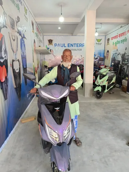Happy Prakriti EV customer 9